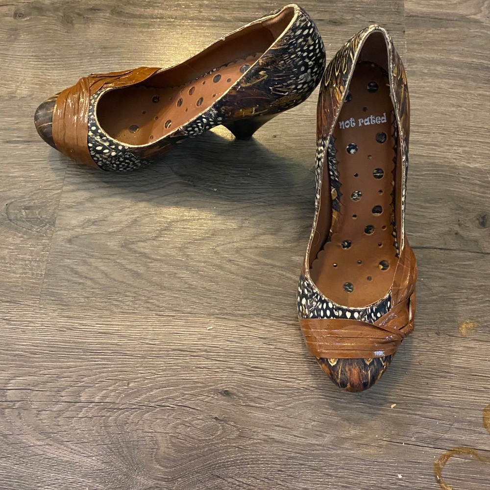 Feather Heels